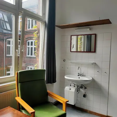 Fabrik - *