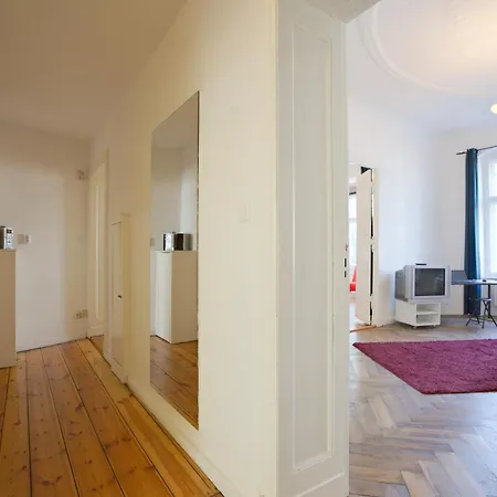 Elegante Altbauwohnung Apartment *
