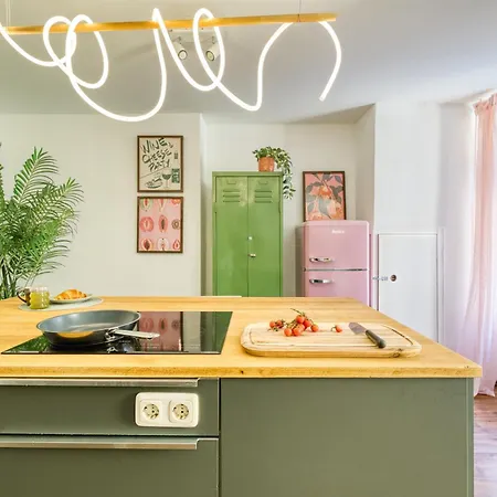 Mitten Im Kreuzberger Kiezleben - Geraeumig & - 3 Sz Auf 140qm Apartment *