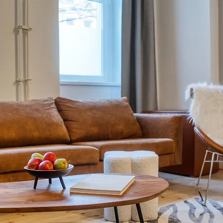 Mitten Im Kreuzberger Kiezleben - Geraeumig & - 3 Sz Auf 140qm Apartment