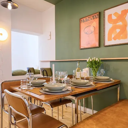 Apartment Mitten Im Kreuzberger Kiezleben - Geraeumig & - 3 Sz Auf 140qm