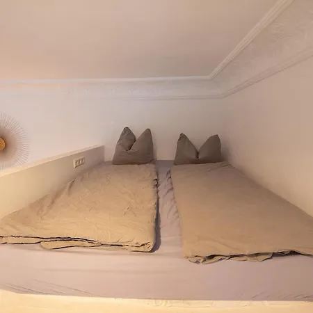 Urban In Friedrichshain-kreuzberg Apartment Berlin