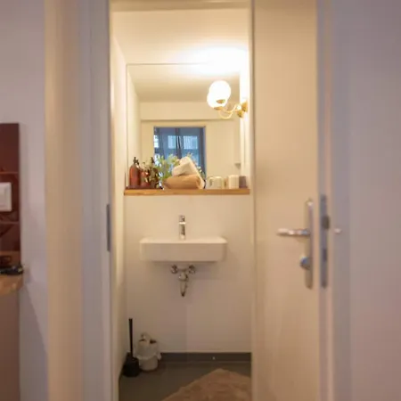 Urban In Friedrichshain-kreuzberg Apartment