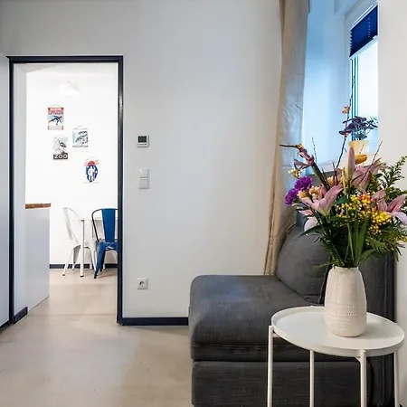 Cozy Hideaway In Kreuzberg Apartment