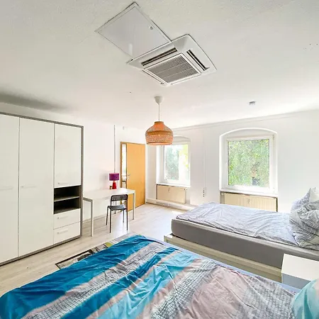Top-wohnung Fuer Gruppen 15 Min Zum Alex Parken Berlin