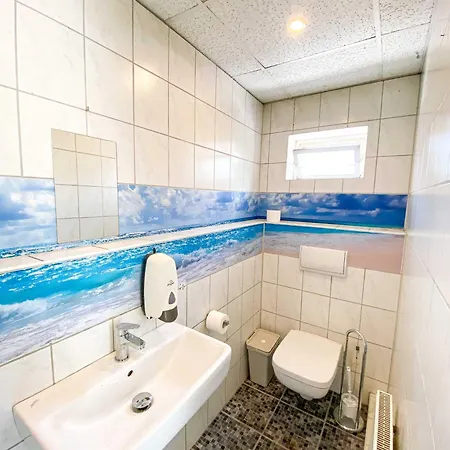 Top-wohnung Fuer Gruppen 15 Min Zum Alex Parken Apartment