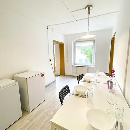 Top-wohnung Fuer Gruppen 15 Min Zum Alex Parken * Berlin