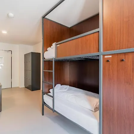 Ar Hostel *