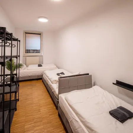 Apartment 100qm2, Superior Suite, 8 Beds, Rain Shower *