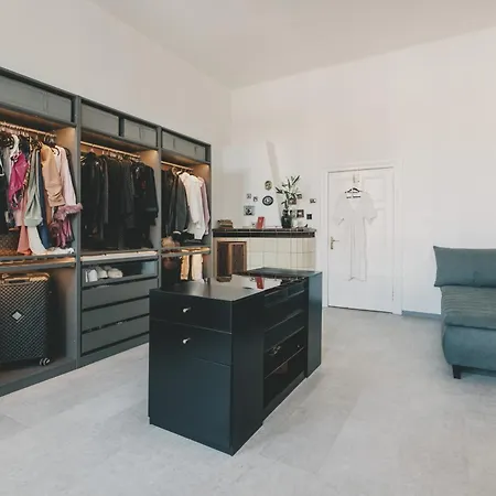 Appartement Zentral Gelegenes Fuer Bis Zu 6 Personen Am Alexanderplatz