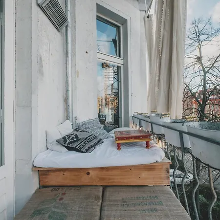 Apartment Altbau-loft Fuer 12 Personen Am Alexanderplatz