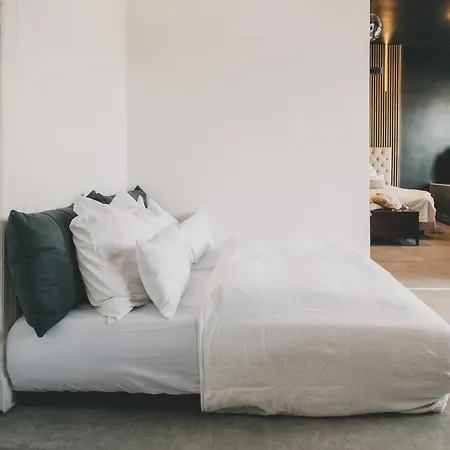 Altbau-loft Fuer 12 Personen Am Alexanderplatz