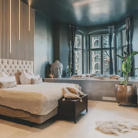 Apartment Altbau-loft Fuer 12 Personen Am Alexanderplatz