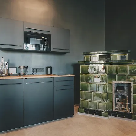 Altbau-loft Fuer 12 Personen Am Alexanderplatz