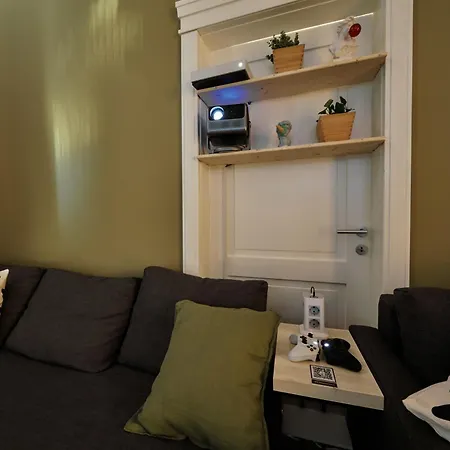 Staywell - Urban X-berg Grand Loft Apartment