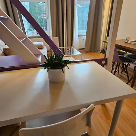Apartment Everyday - Calling Berlin