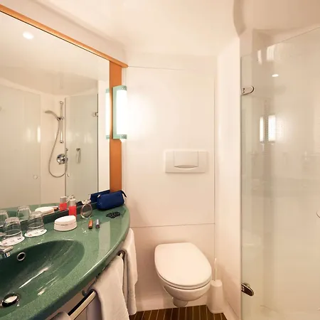 Ibis Spandau 2*