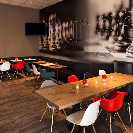 Ibis Spandau 2*