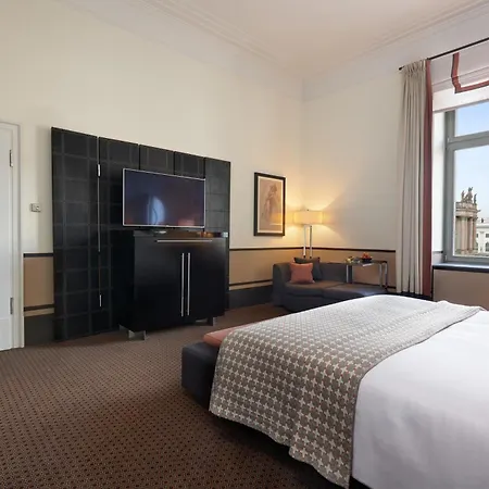 Rocco Forte De Rome Hotel