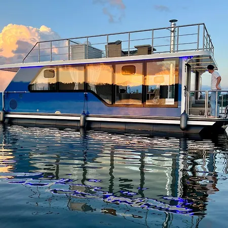 Nena Hausboot *
