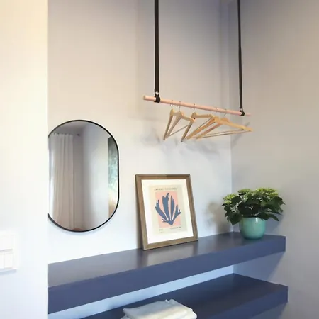 Poets Place Design In Kreuzberg - Space For 8 Persons *