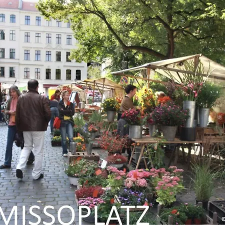 Poets Place Design In Kreuzberg - Space For 8 Persons Berlin