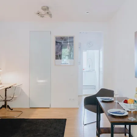 Apartment Lovely With Balcony - Cozy , Near Kadewe & Kurfuerstendamm