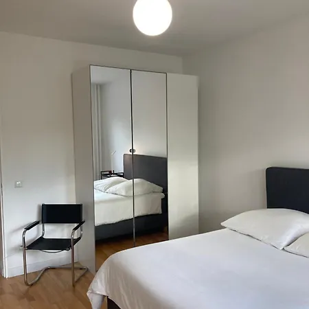 Canal-Front At Maybachufer - Private Room In Newly Renovated 80 Sqm Two-Bedroom Apartment Homestay Berlin