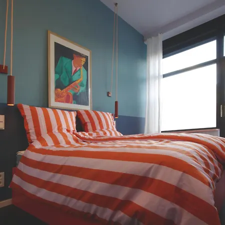 Poets Place Design In Kreuzberg - Space For 8 Persons Apartment *