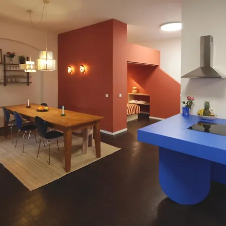 Apartment Poets Place Design In Kreuzberg - Space For 8 Persons *