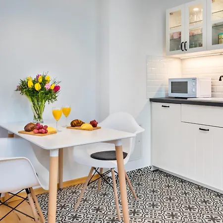Apartment Thezion, Lovely 1 Bedroom Up To 3 Berlin