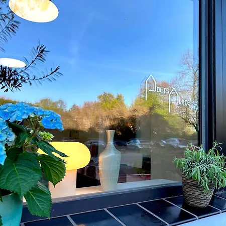 Poets Place Design In Kreuzberg - Space For 8 Persons Berlin