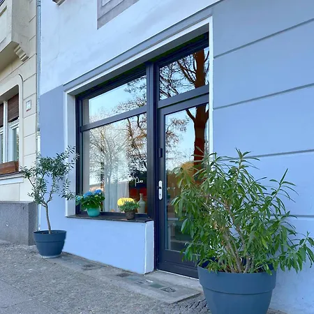 Poets Place Design In Kreuzberg - Space For 8 Persons Berlin