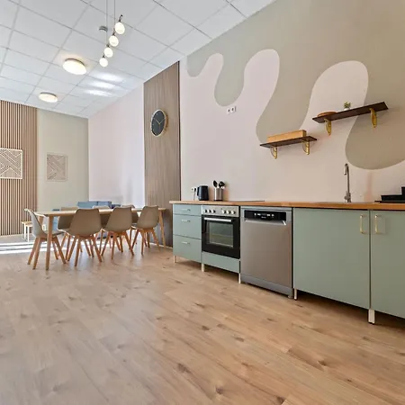 Apartment Grosse Schoene In Friedrichshain- Samaritakiez *