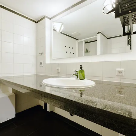 Big Urban Loft - Bis Zu 20 Personen - 180qm - 180 Grad Skyline Balkon Apartment Berlin