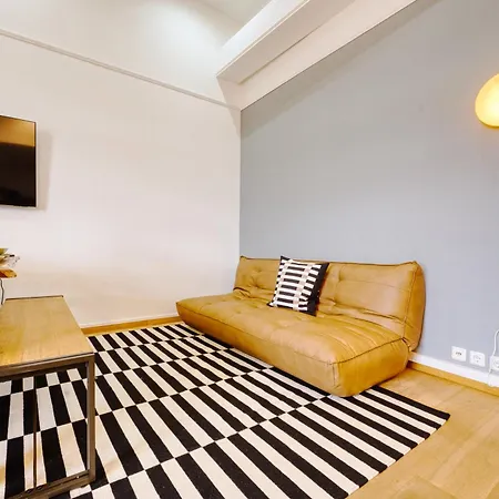 Big Urban Loft - Bis Zu 20 Personen - 180qm - 180 Grad Skyline Balkon Apartment