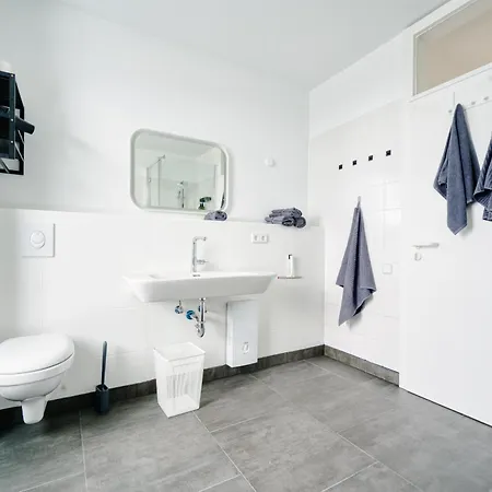 Apartment Big Urban Loft - Bis Zu 20 Personen - 180qm - 180 Grad Skyline Balkon Berlin