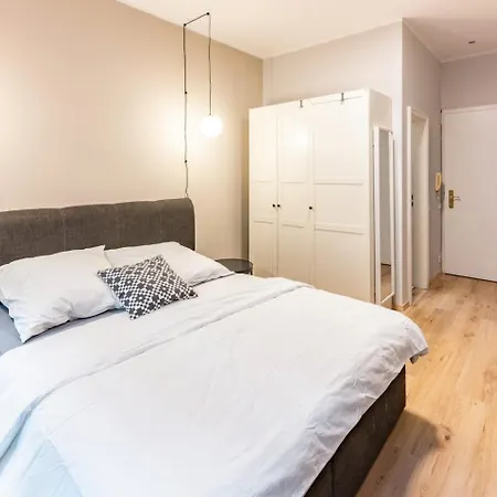 Bh5 Ron Apartment Berlin