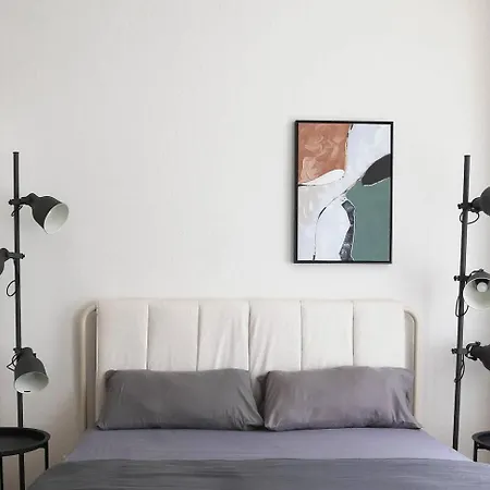 Bh5 Ron Apartment *