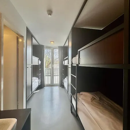 Hostel Ar *