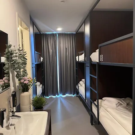 Ar Hostel *