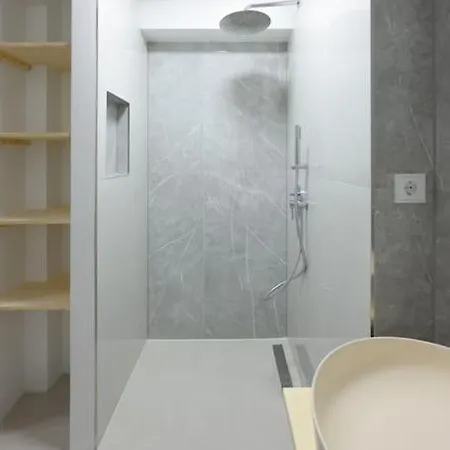 Huge Designer In Mitte 120 Sqm * Berlin