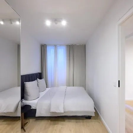 Huge Designer In Mitte 120 Sqm *