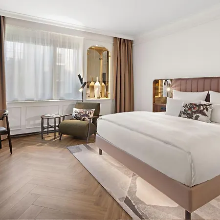 Bristol Hotel