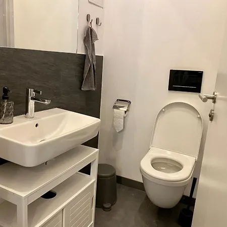 Central Studio In 5 Minutes To Alexanderplatz Apartment *