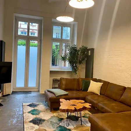 Central Studio In 5 Minutes To Alexanderplatz Apartment *