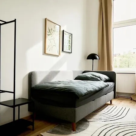 Daire Design Mitte