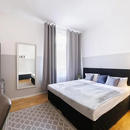 Apartment Big 6rooms Aprt Kurfuerstendamm *