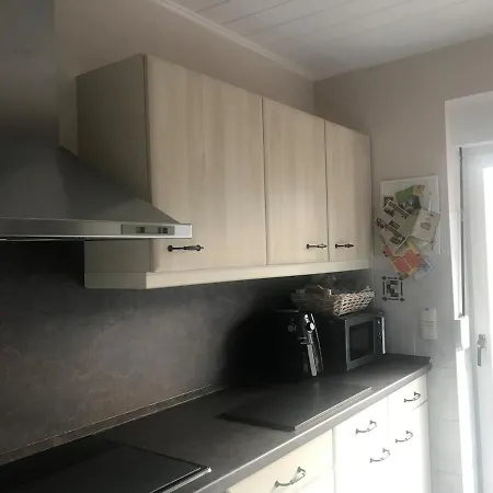 Haus Mit Garten In Neukoelln * Berlino