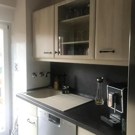Haus Mit Garten In Neukoelln Casa vacanze